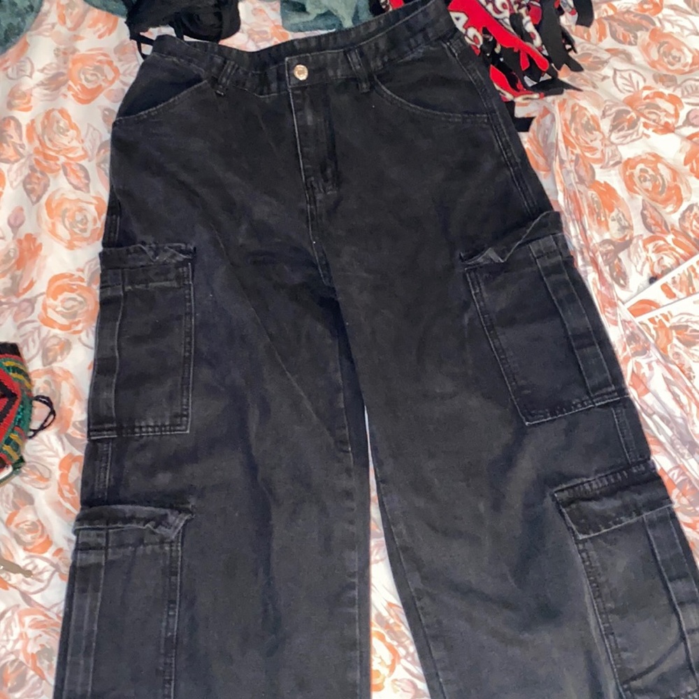 Black cargo pants